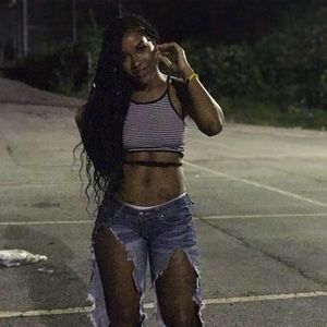 Meet your Posher, Chanel